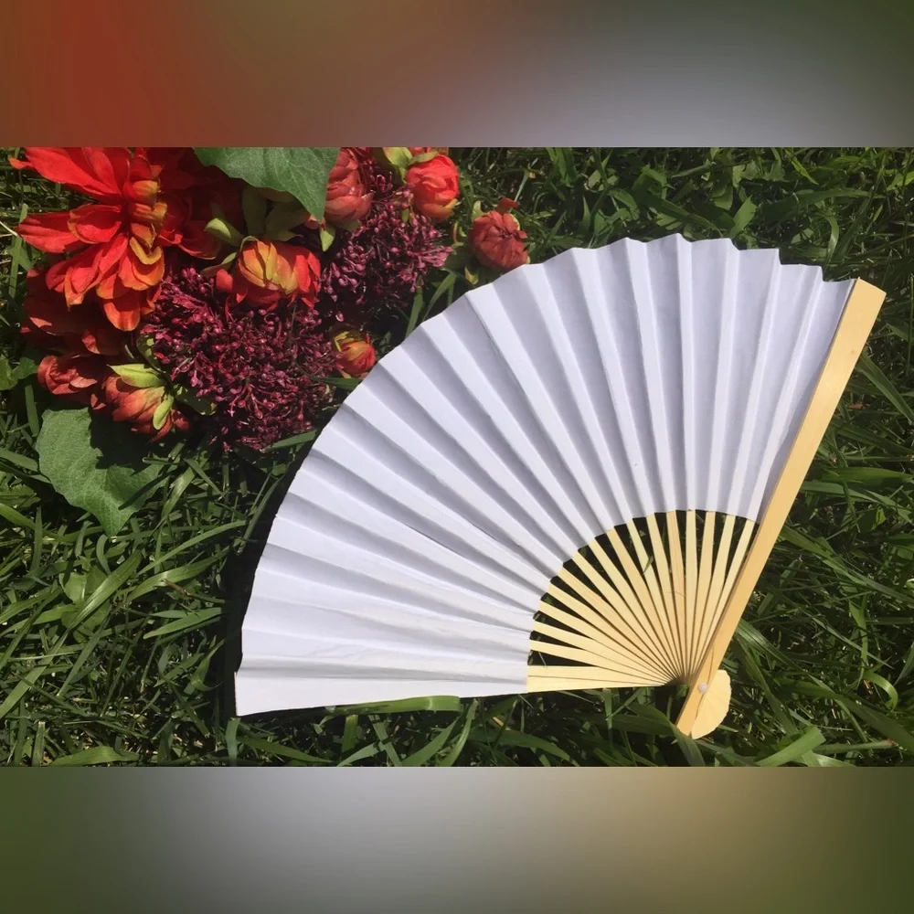 5 White Paper Fans for Wedding Favors - Set of 5 White Paper Fans